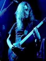 20051214162918-mikael.jpg